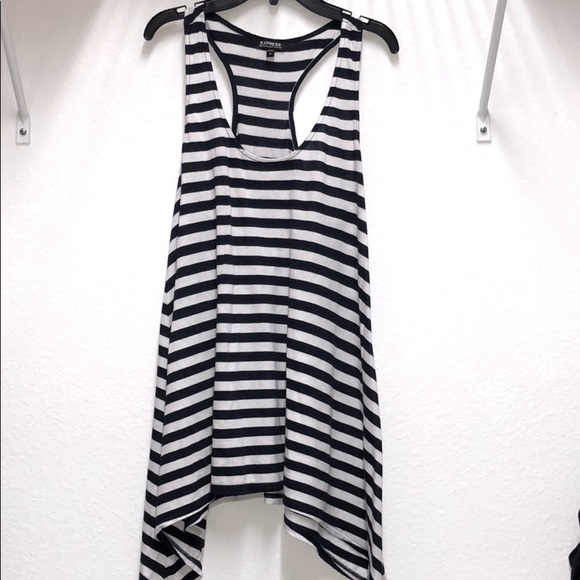 Express Tops - 🦋Slim and Trim!❤️